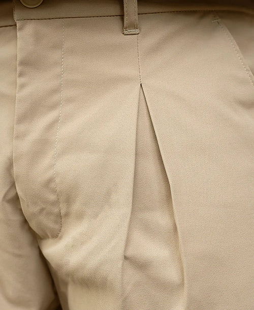 Beige baggy trousers in linen