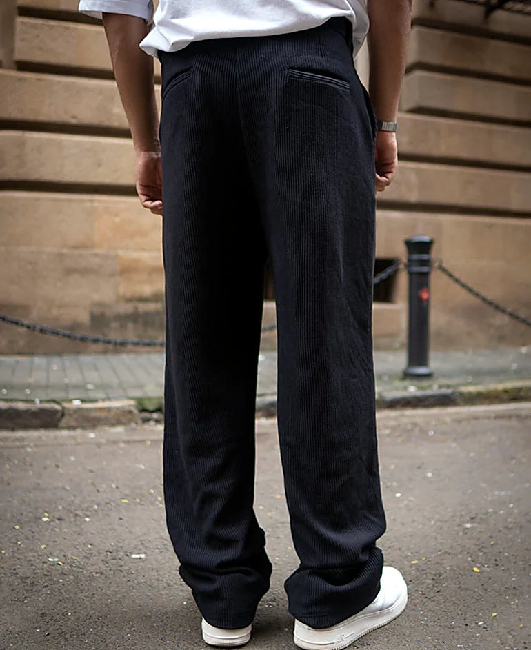Black baggy pants in corduroy