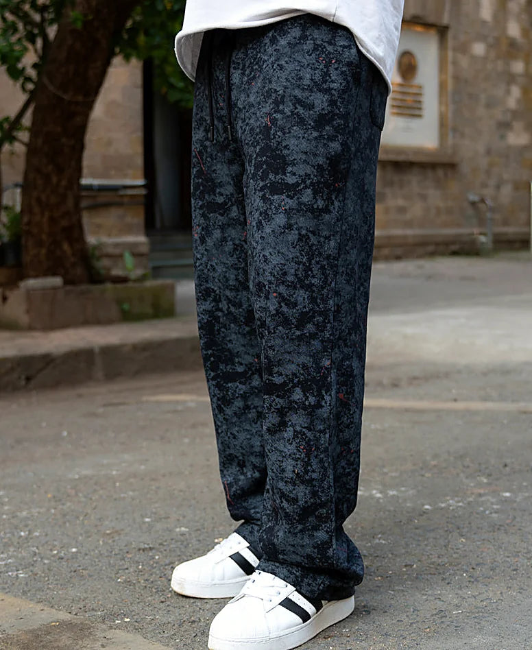 Pants in black, baggy fit