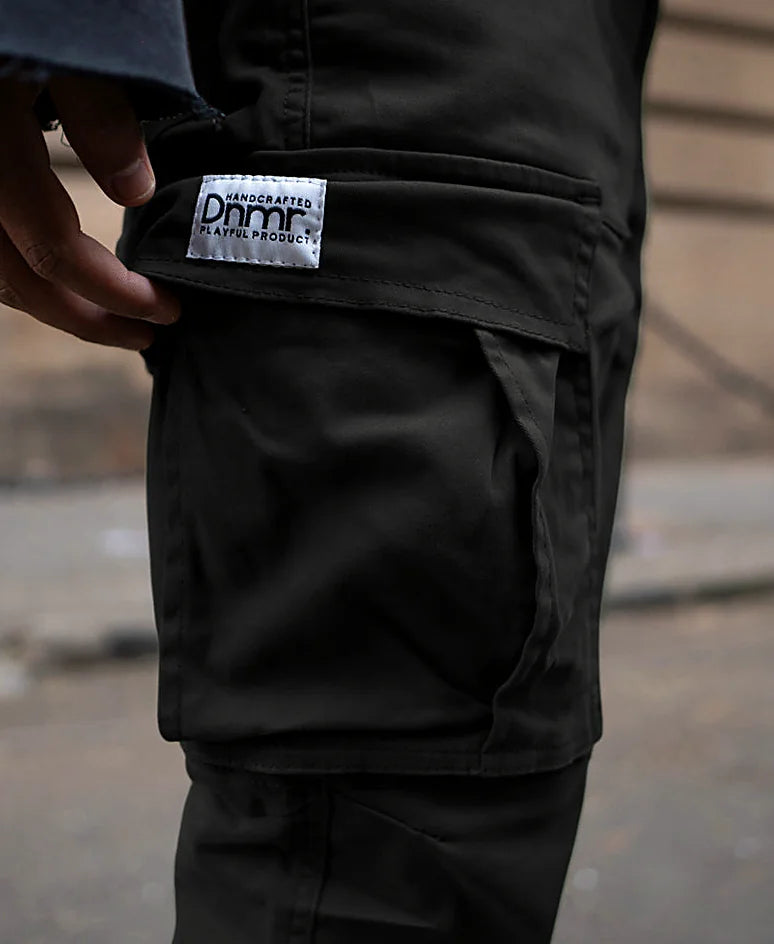 Black Regular Fit Cargo Pant With Multiple Pocket