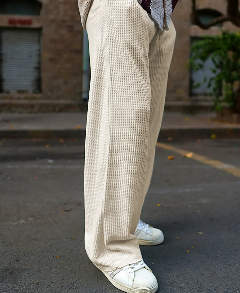 Pants in cream, baggy fit