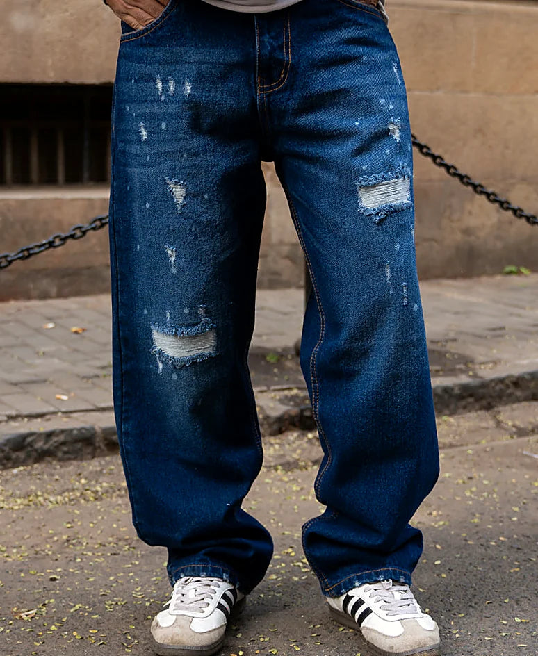 Jeans in blue, baggy fit
