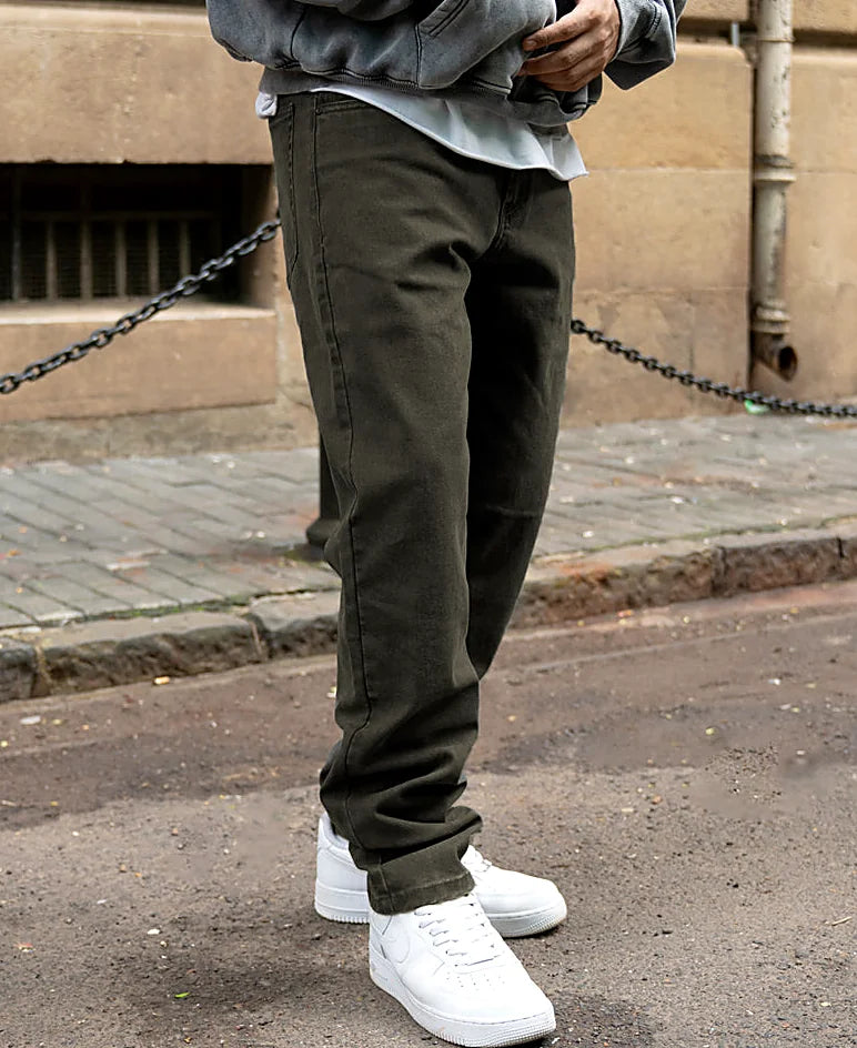 Jeans in olive, regular fit