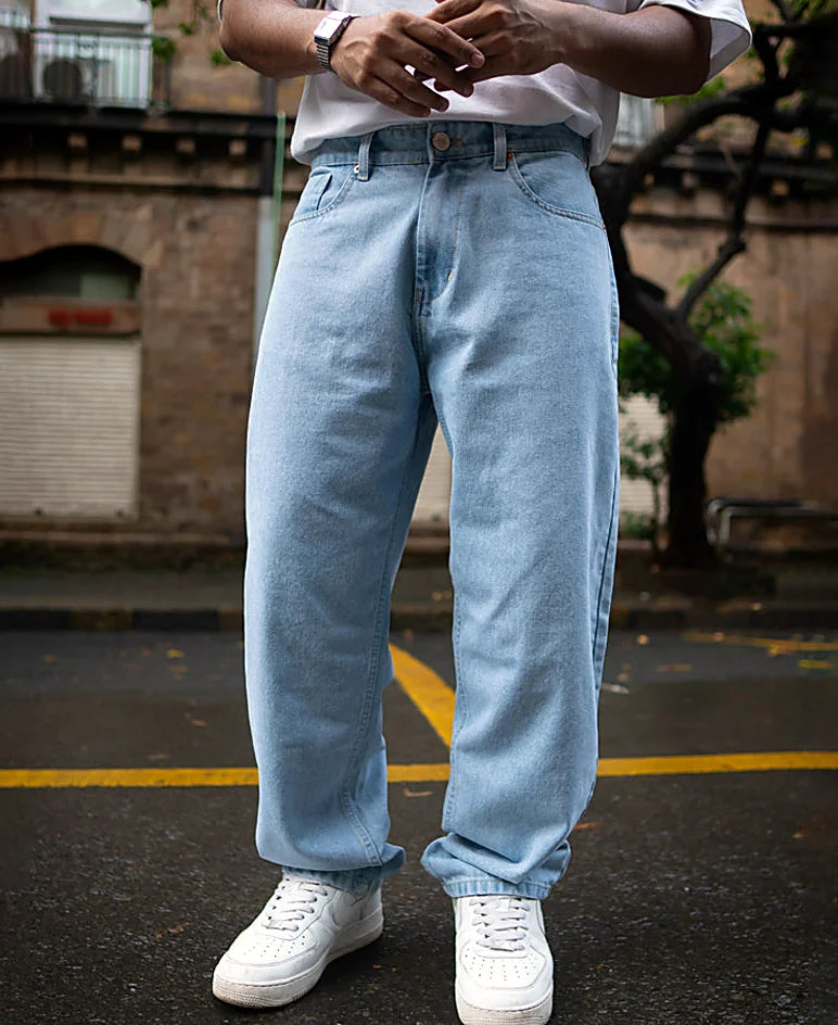 Jeans in blue, baggy fit