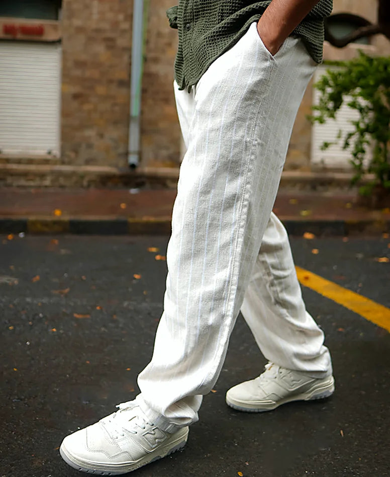 Pants in white, baggy fit