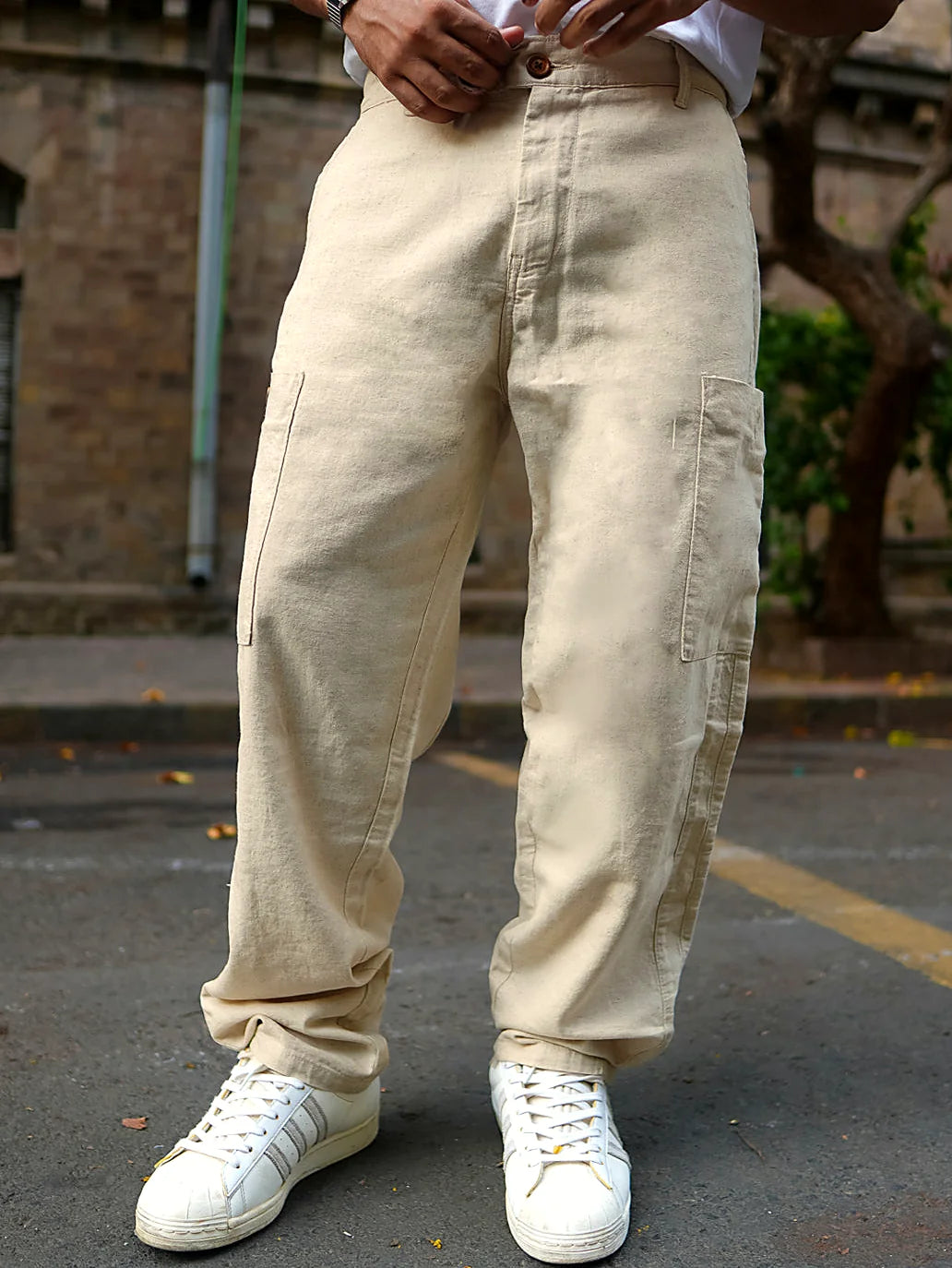 White baggy pants in linen