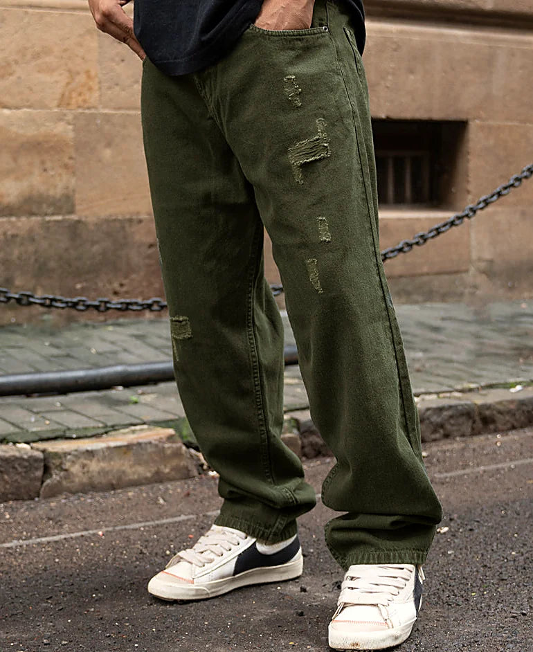Jeans in olive, baggy fit