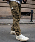 Regular pants for men in olive