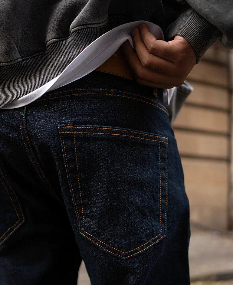 Jeans in a neutral tone for men