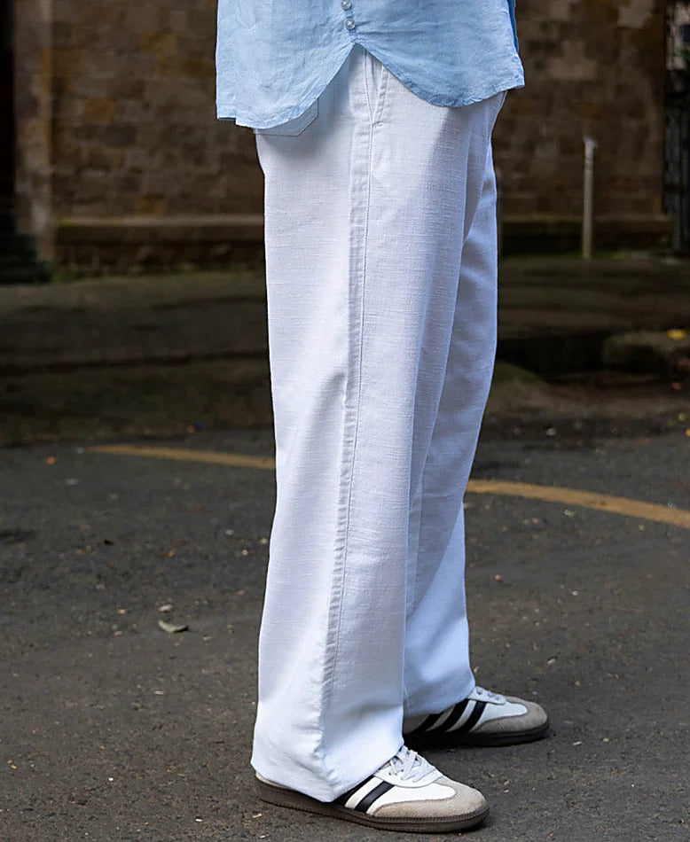 Baggy trousers for men in white